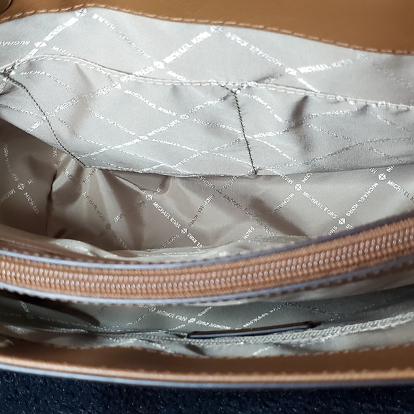 Michael Kors Medium Tote - Picture 4 of 4